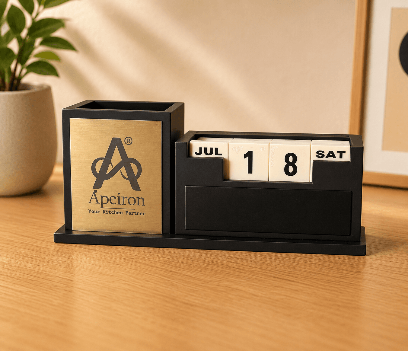 Pen Stand With Date